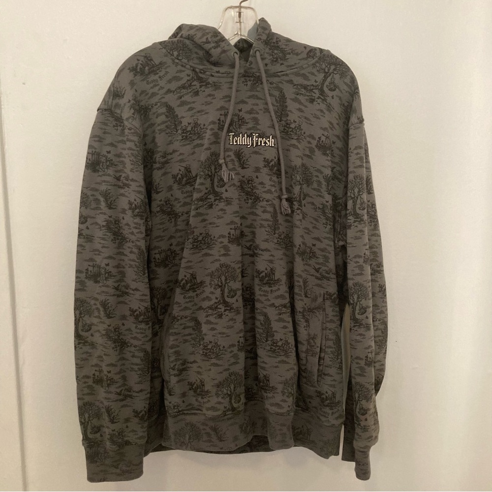 teddy fresh grey toile sweatshirt size XL